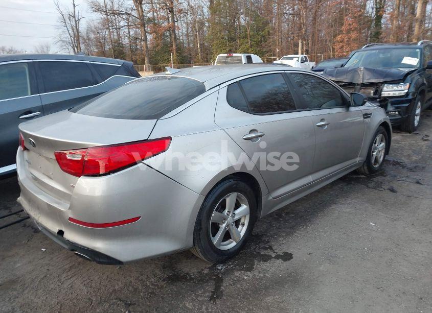 Photo 4 of 2014 Kia Optima LX (VIN 5XXGM4A7XEG317425)