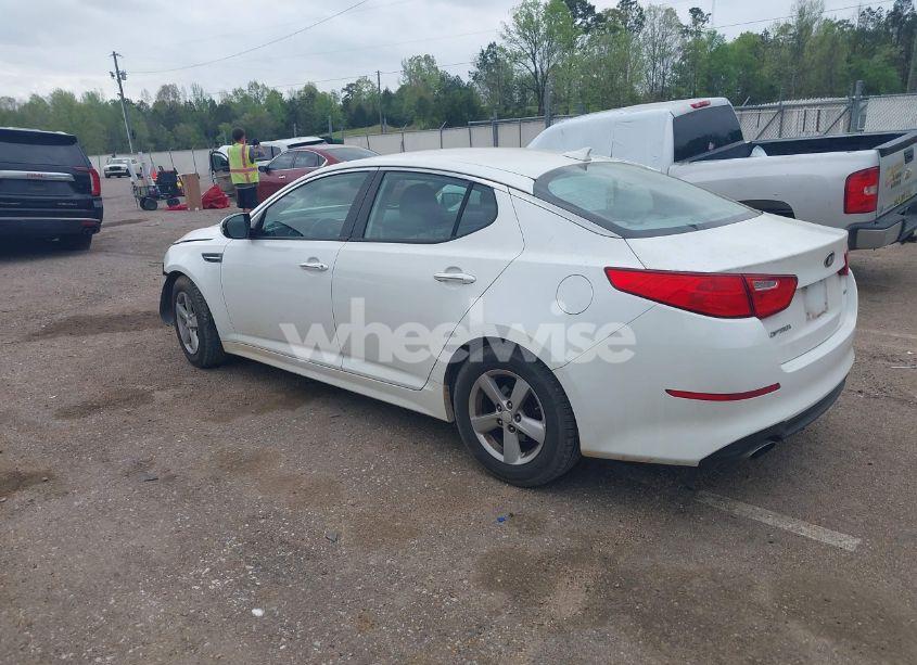 Photo 3 of 2014 Kia Optima LX (VIN 5XXGM4A7XEG320972)