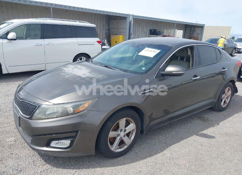 Photo 2 of 2014 Kia Optima LX (VIN 5XXGM4A7XEG334175)