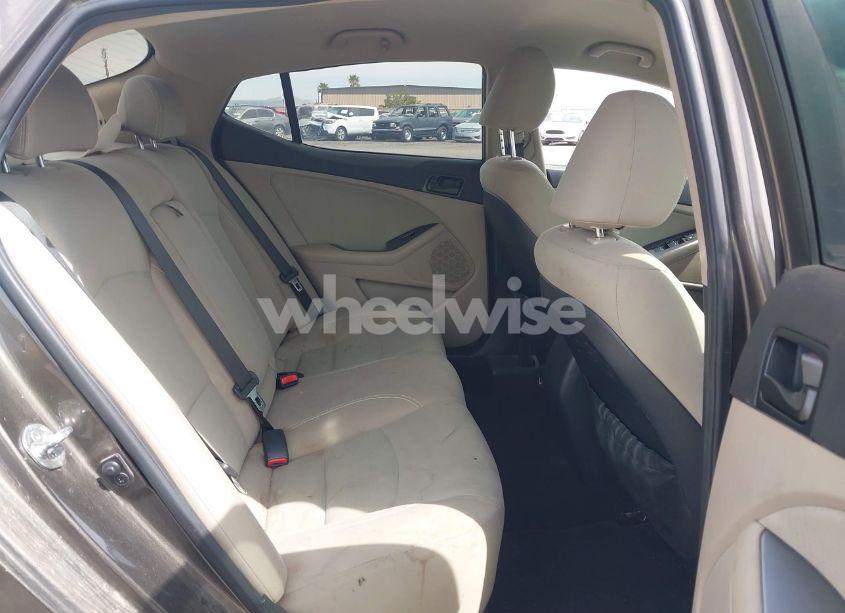 Photo 8 of 2014 Kia Optima LX (VIN 5XXGM4A7XEG334175)