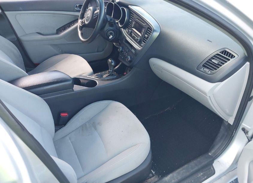 Photo 5 of 2015 Kia Optima LX (VIN 5XXGM4A7XFG358476)