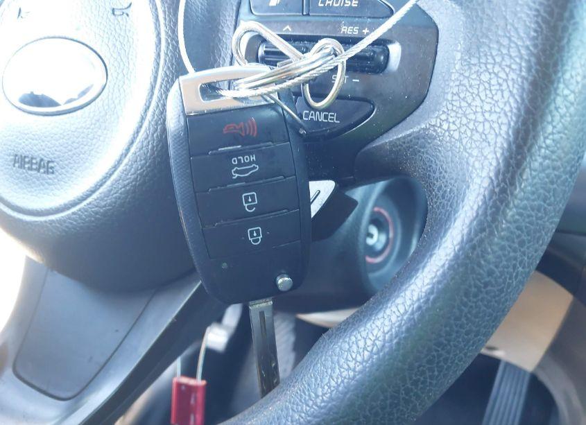 Photo 11 of 2015 Kia Optima LX (VIN 5XXGM4A7XFG363340)