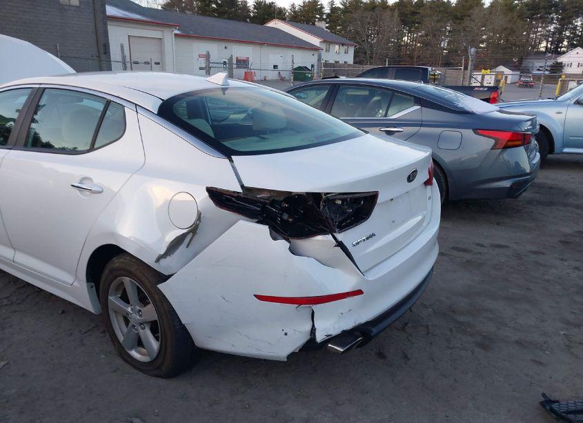 Photo 6 of 2015 Kia Optima LX (VIN 5XXGM4A7XFG388240)