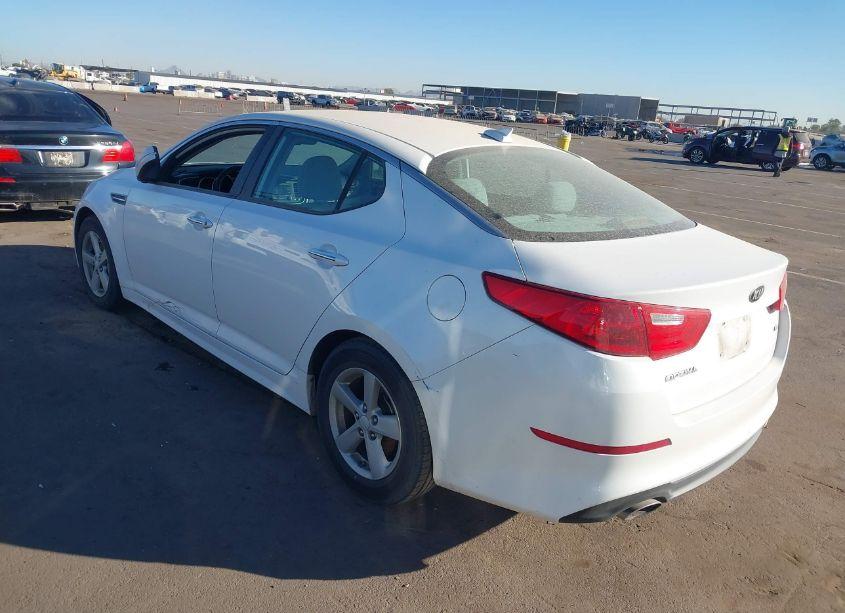 Photo 3 of 2015 Kia Optima LX (VIN 5XXGM4A7XFG396452)