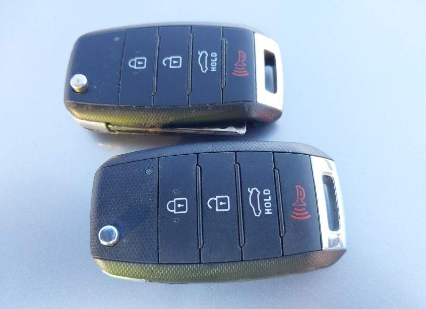 Photo 11 of 2015 Kia Optima LX (VIN 5XXGM4A7XFG407014)