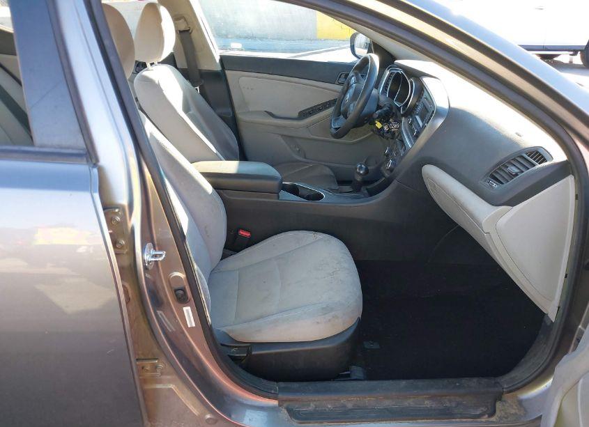 Photo 5 of 2015 Kia Optima LX (VIN 5XXGM4A7XFG407014)