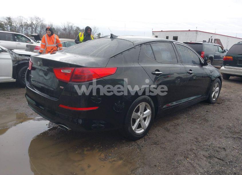 Photo 4 of 2015 Kia Optima LX (VIN 5XXGM4A7XFG418434)