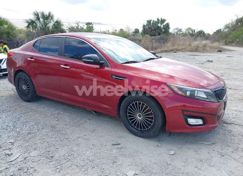 2015 Kia Optima LX (VIN 5XXGM4A7XFG426498) main photo