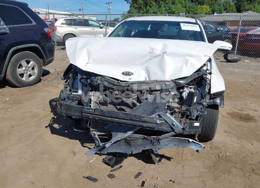 Photo 6 of 2015 Kia Optima LX (VIN 5XXGM4A7XFG439820)