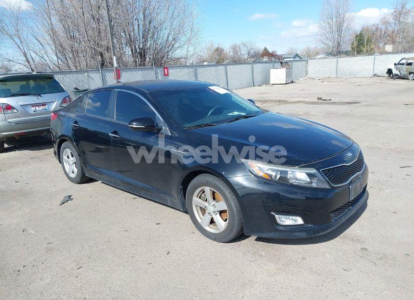 2015 Kia Optima LX (VIN 5XXGM4A7XFG448999) main photo
