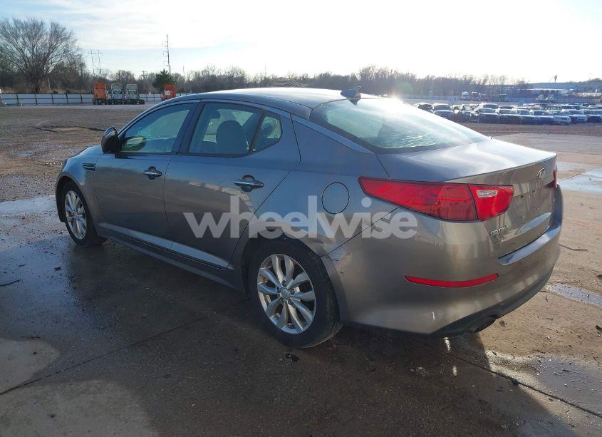 Photo 3 of 2015 Kia Optima LX (VIN 5XXGM4A7XFG461641)
