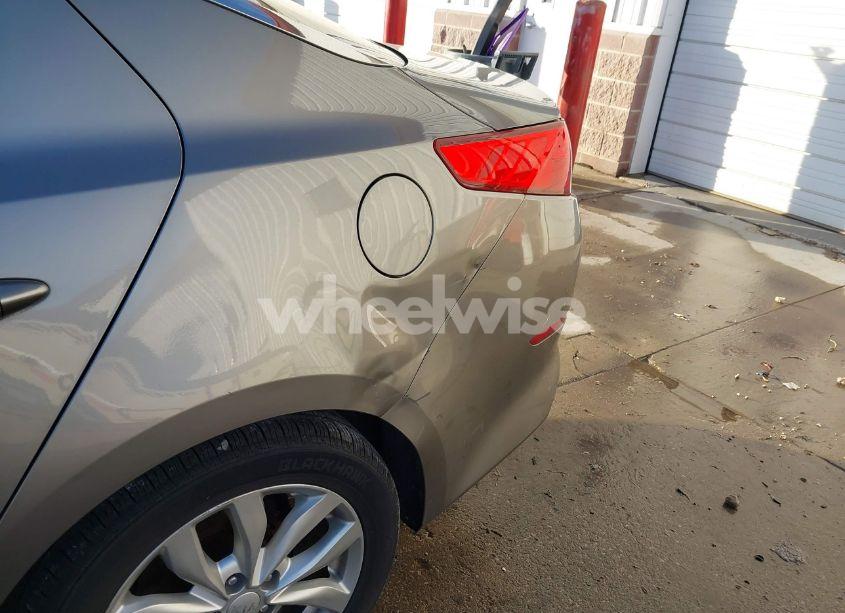 Photo 6 of 2015 Kia Optima LX (VIN 5XXGM4A7XFG461641)