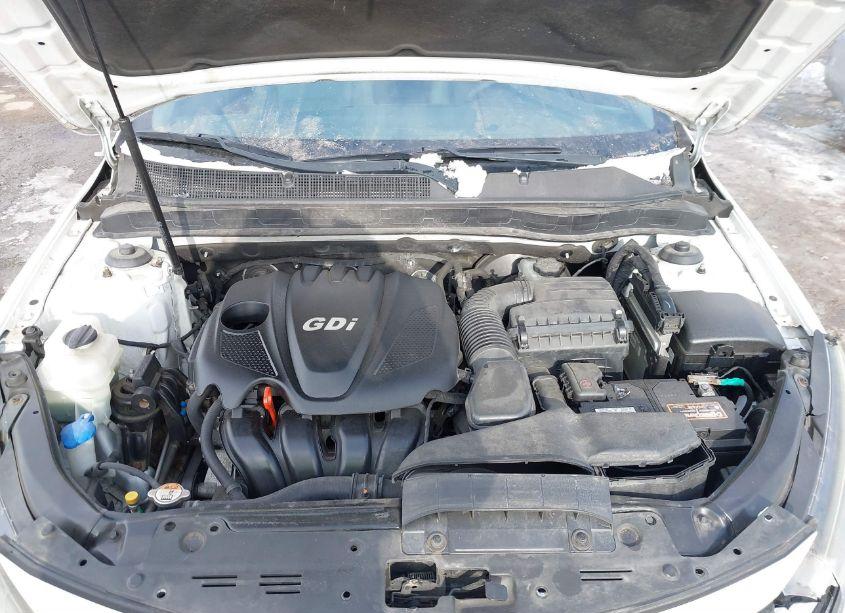 Photo 10 of 2015 Kia Optima LX (VIN 5XXGM4A7XFG464538)