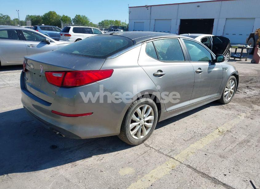Photo 4 of 2015 Kia Optima LX (VIN 5XXGM4A7XFG471098)