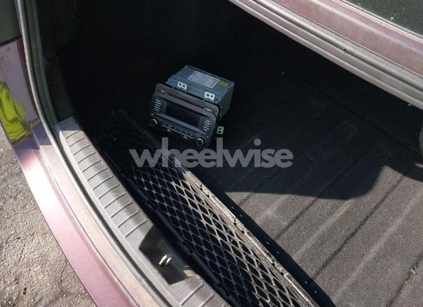 Photo 13 of 2015 Kia Optima LX (VIN 5XXGM4A7XFG477449)