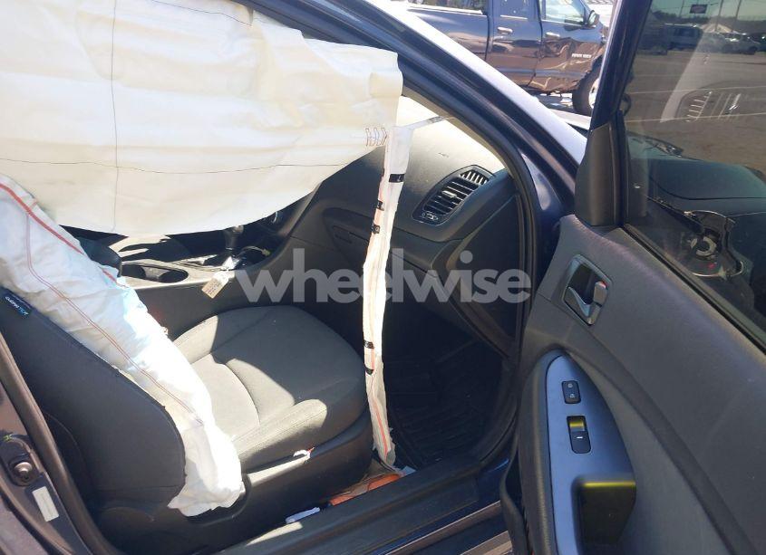 Photo 5 of 2015 Kia Optima LX (VIN 5XXGM4A7XFG482294)