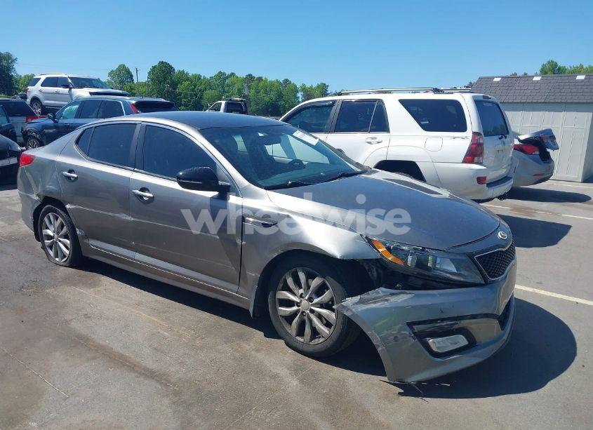 2015 Kia Optima LX (VIN 5XXGM4A7XFG508280) main photo