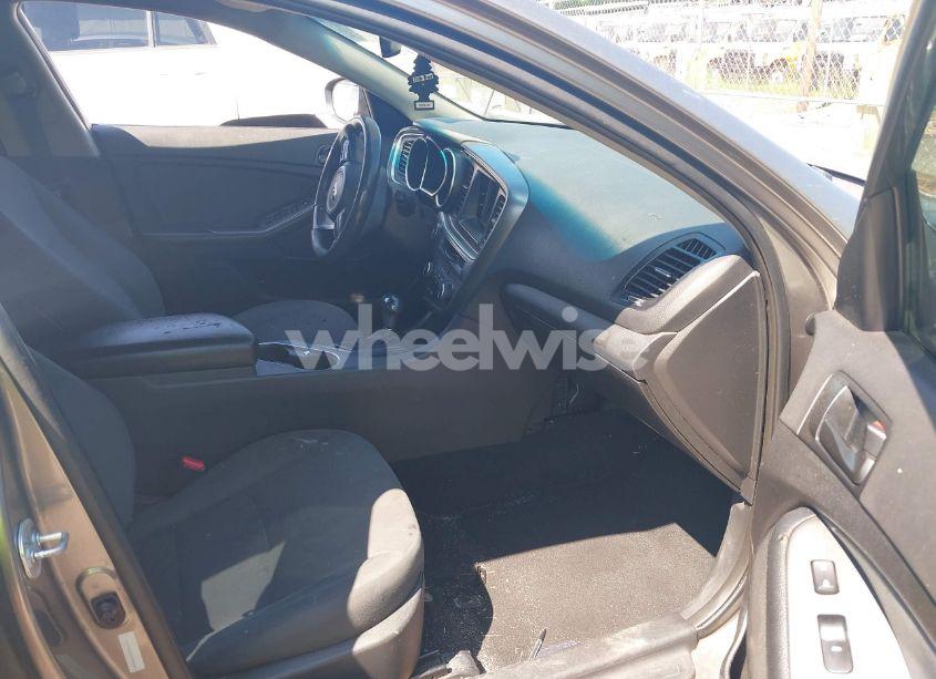 Photo 5 of 2015 Kia Optima LX (VIN 5XXGM4A7XFG508280)