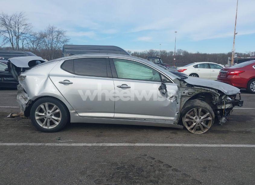 Photo 13 of 2012 Kia Optima EX TURBO (VIN 5XXGN4A63CG014360)