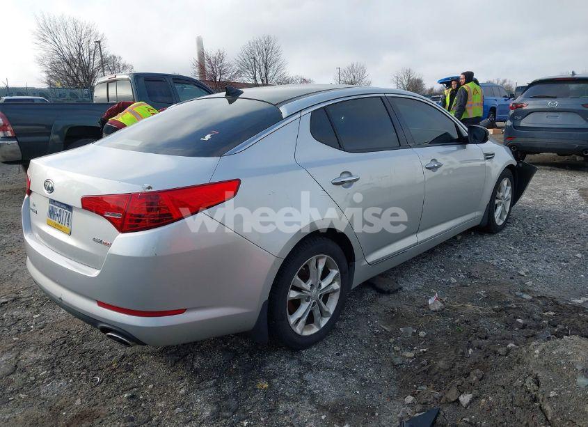 Photo 4 of 2012 Kia Optima EX (VIN 5XXGN4A70CG040195)