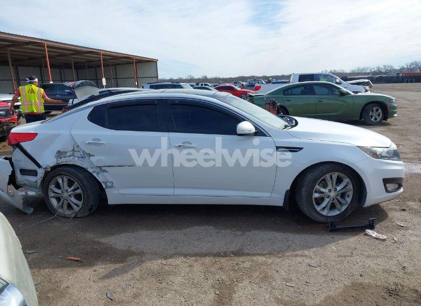 Photo 13 of 2012 Kia Optima EX (VIN 5XXGN4A70CG065145)