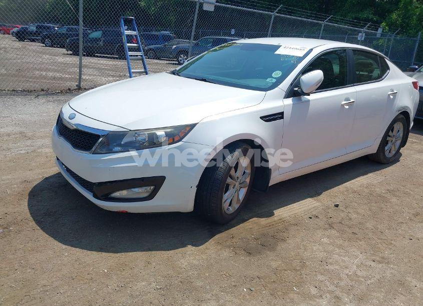 Photo 2 of 2013 Kia Optima EX (VIN 5XXGN4A70DG091603)