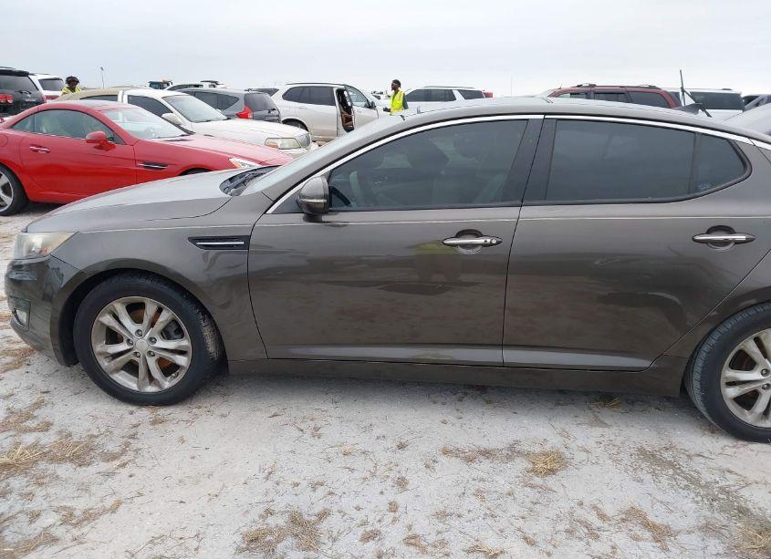 Photo 14 of 2013 Kia Optima EX (VIN 5XXGN4A70DG100445)
