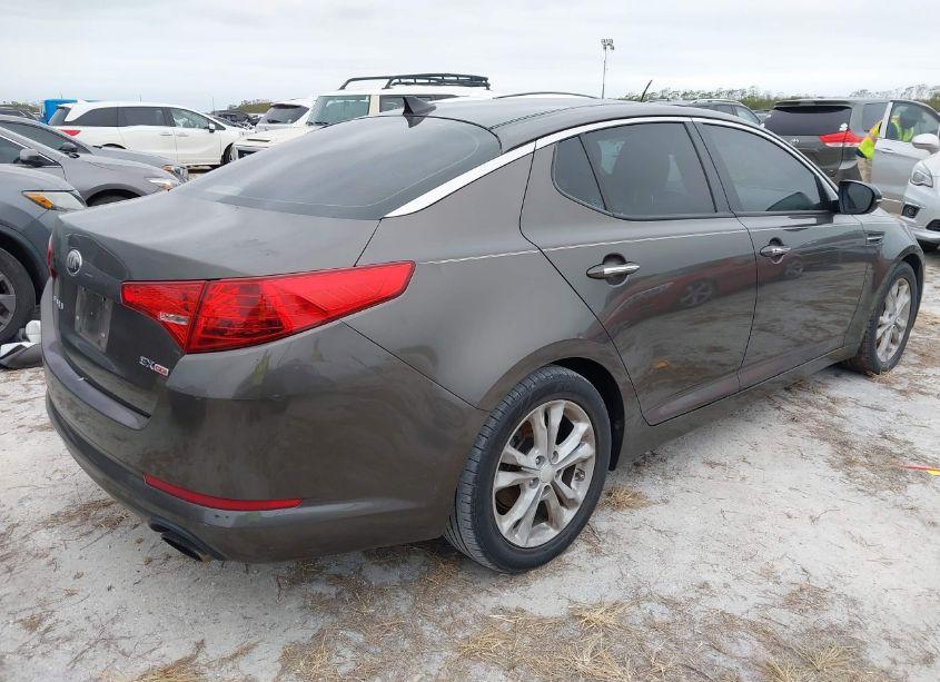 Photo 4 of 2013 Kia Optima EX (VIN 5XXGN4A70DG100445)