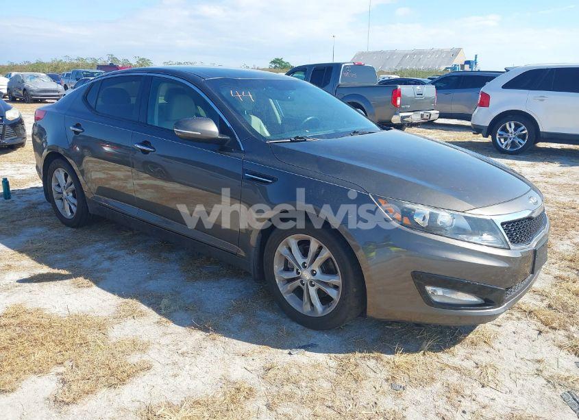 2013 Kia Optima EX (VIN 5XXGN4A70DG108108) main photo