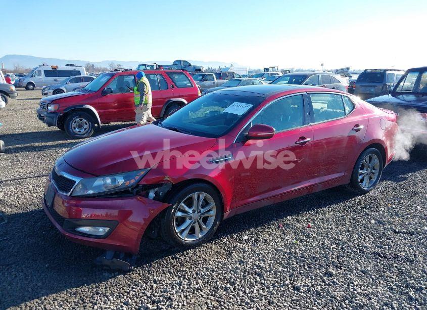 Photo 2 of 2013 Kia Optima EX (VIN 5XXGN4A70DG111266)