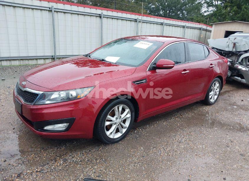 Photo 2 of 2013 Kia Optima EX (VIN 5XXGN4A70DG112580)