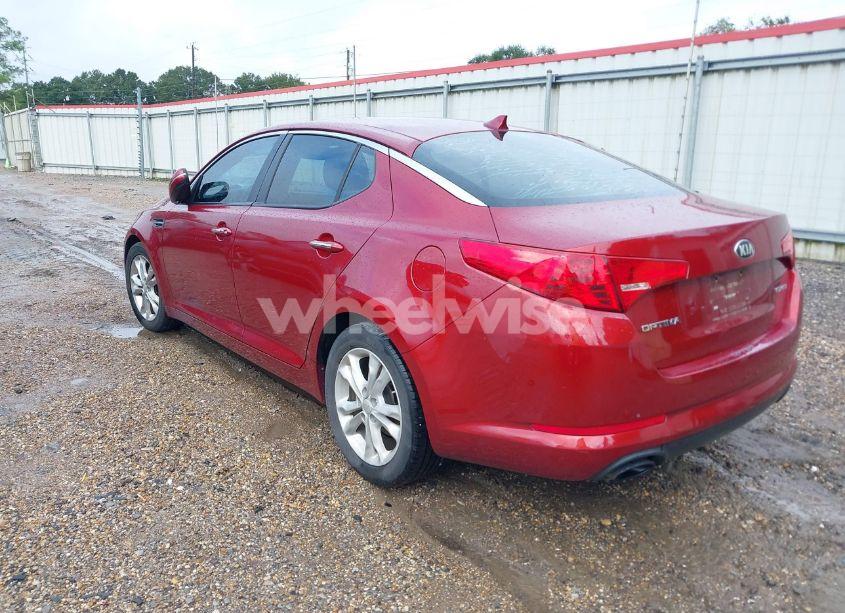 Photo 3 of 2013 Kia Optima EX (VIN 5XXGN4A70DG112580)