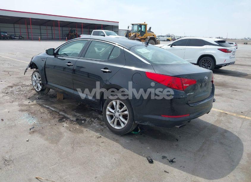 Photo 3 of 2013 Kia Optima EX (VIN 5XXGN4A70DG130030)