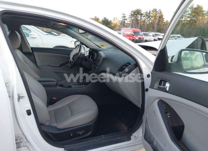 Photo 5 of 2013 Kia Optima EX (VIN 5XXGN4A70DG155848)