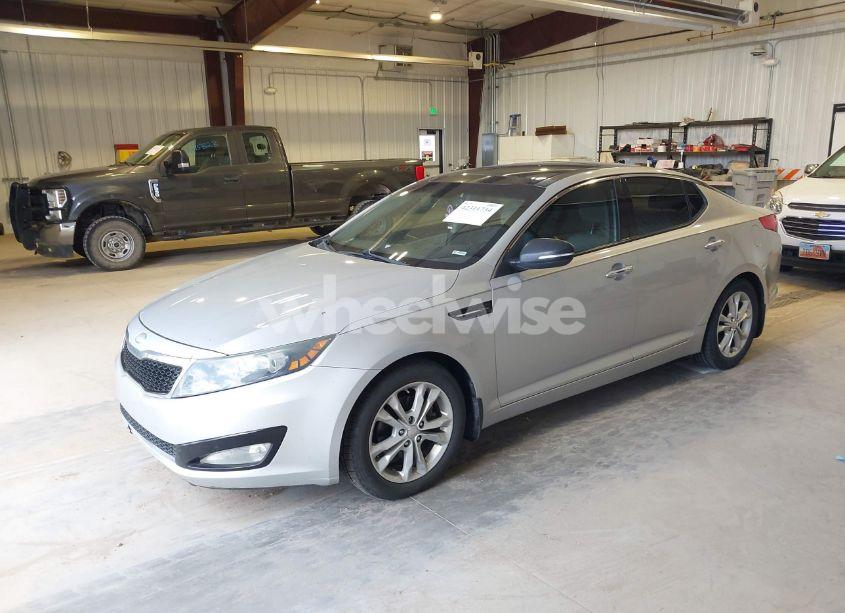 Photo 2 of 2013 Kia Optima EX (VIN 5XXGN4A70DG218009)