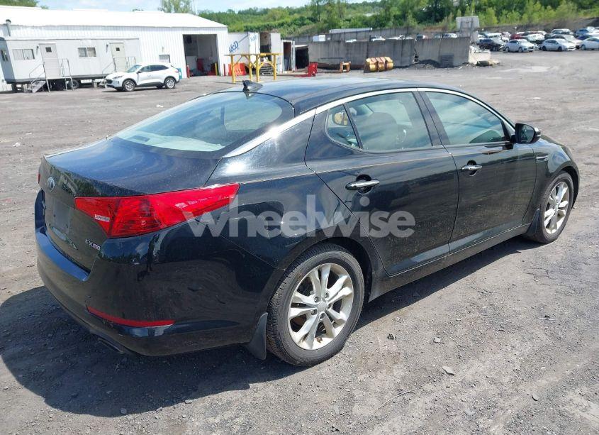 Photo 4 of 2013 Kia Optima EX (VIN 5XXGN4A70DG218883)