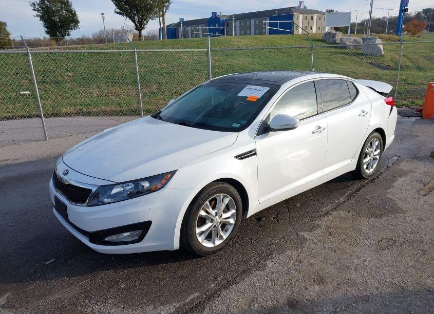 Photo 2 of 2013 Kia Optima EX (VIN 5XXGN4A70DG251754)