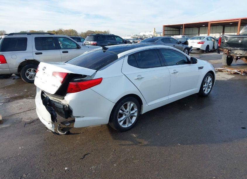 Photo 4 of 2013 Kia Optima EX (VIN 5XXGN4A70DG251754)