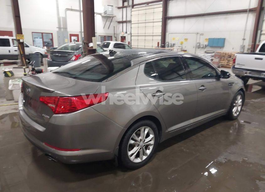 Photo 4 of 2013 Kia Optima EX (VIN 5XXGN4A70DG255898)