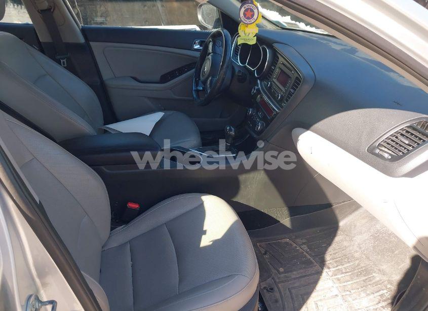 Photo 5 of 2014 Kia Optima EX (VIN 5XXGN4A70EG261735)