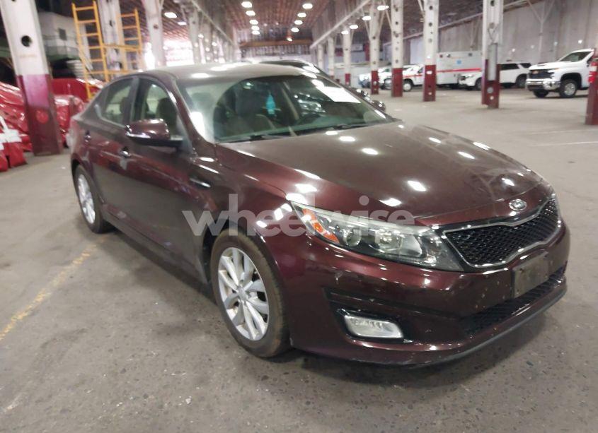2015 Kia Optima EX (VIN 5XXGN4A70FG351257) main photo