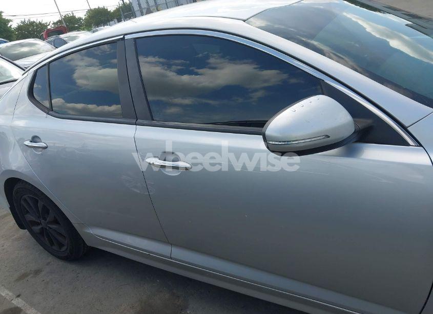 Photo 13 of 2015 Kia Optima EX (VIN 5XXGN4A70FG360623)