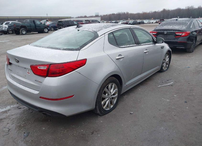 Photo 4 of 2015 Kia Optima EX (VIN 5XXGN4A70FG362548)