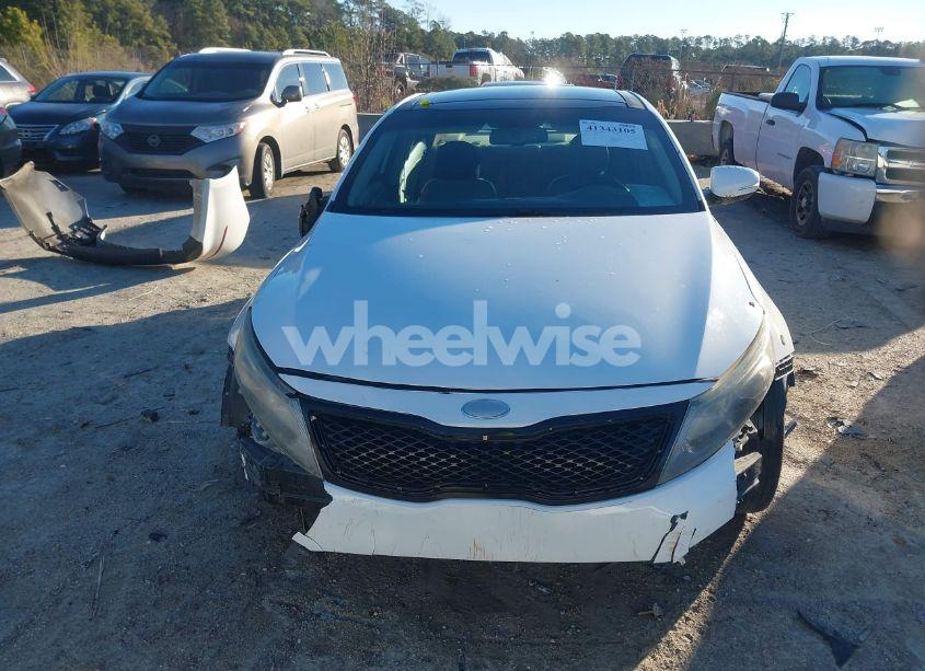 Photo 13 of 2015 Kia Optima EX (VIN 5XXGN4A70FG387126)