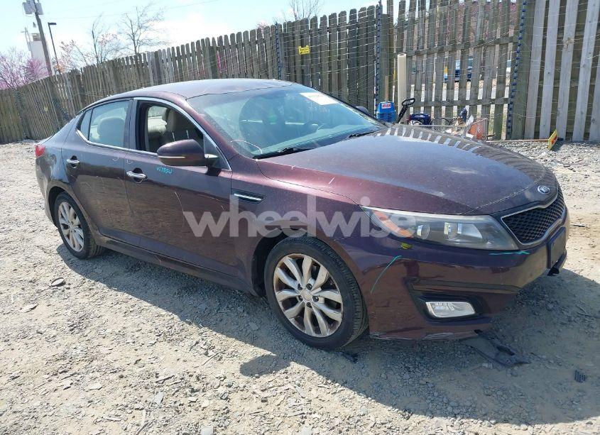 2015 Kia Optima EX (VIN 5XXGN4A70FG392200) main photo