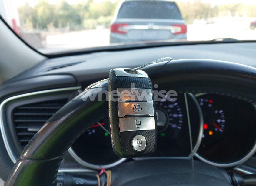 Photo 11 of 2015 Kia Optima EX (VIN 5XXGN4A70FG416589)