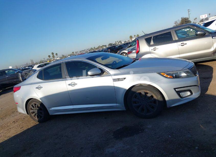 Photo 13 of 2015 Kia Optima EX (VIN 5XXGN4A70FG428340)