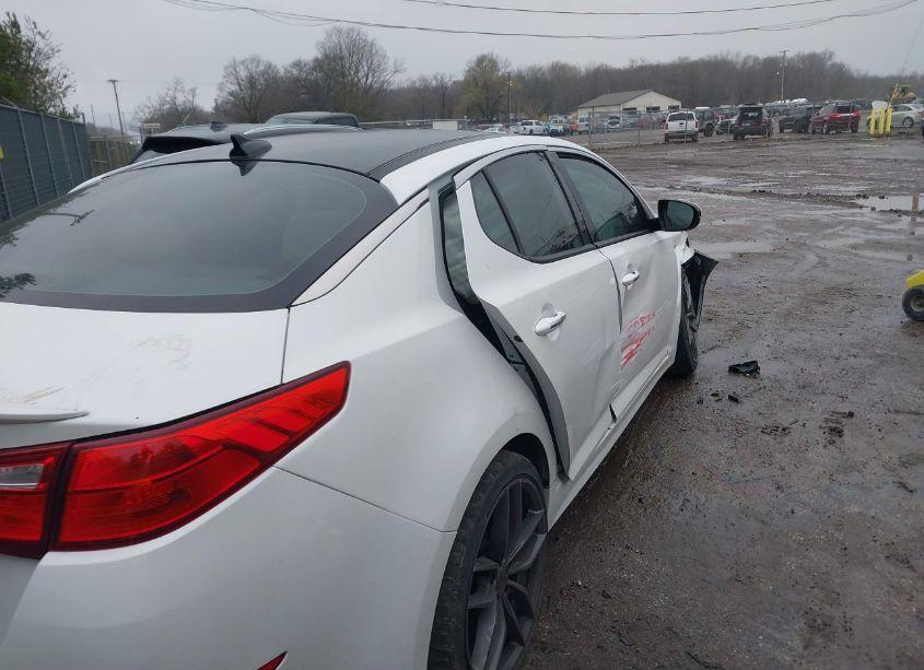 Photo 12 of 2015 Kia Optima EX (VIN 5XXGN4A70FG433277)