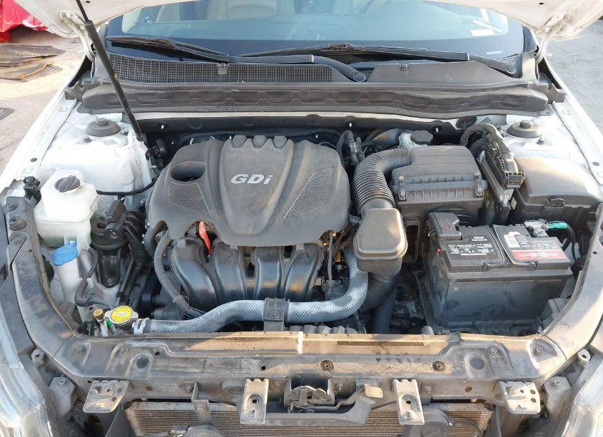 Photo 10 of 2015 Kia Optima EX (VIN 5XXGN4A70FG437894)