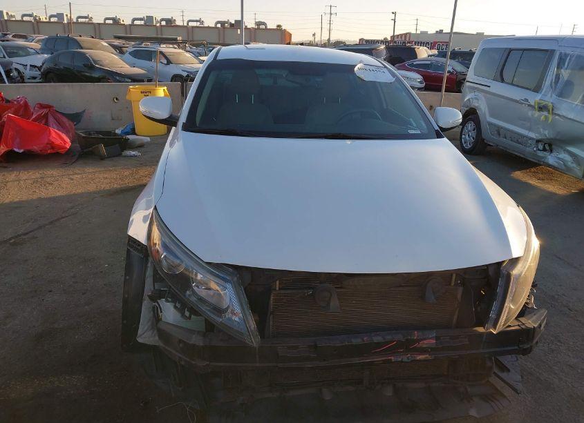 Photo 13 of 2015 Kia Optima EX (VIN 5XXGN4A70FG437894)